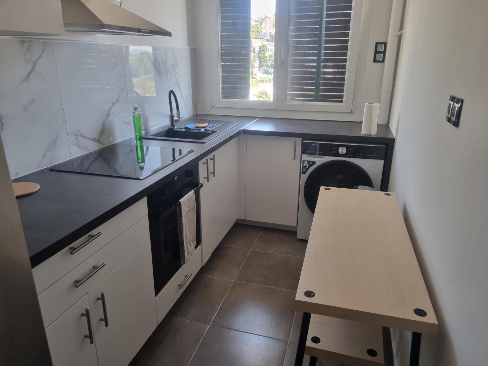 Chambre Privative Renove 2024, Climatisation, Tramway Sur Place , 12 Min Centre, 16 Min Plage, Apercu Lateral Mer, 2 Wc Avec 2 Salle De Bain, Private Room Renovated 2024, Air-Conditioned , Tram On Spot, 2 Toilets And 2 Bathrooms Nizza Esterno foto